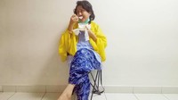 Pemilik nama lengkap Chandra Ariati Dewi Irawan ini sekarang tengah terbaring di Rumah Sakit Cipto Mangunkusumo. Ia tengah berjuang melawan kanker kelenjar getah bening yang membuatnya drop.  Foto: instagram @riairawan