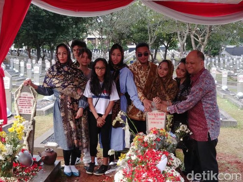 5 Fakta Insana Abdul Adjid, Istri Ilham Akbar Habibie 5 Fakta Insana Abdul Adjid, Istri Ilham Akbar Habibie