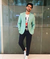 Pertama Kali Cicipi Bubur Ayam, Ini Komentar Bintang Sinetron India Shakti Arora