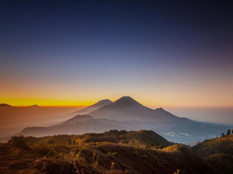 Sudah Gatal Ingin Mendaki? Bujuk Dulu dengan Foto Indahnya Gunung Prau