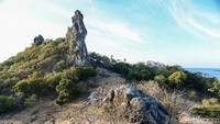 Terkenal dengan keindahan panorama alamnya, tak pelak membuat Batu Termanu jadi salah satu destinasi wisata paling terkenal di Pulau Rote.