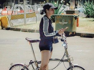 Betis Vanessa Angel Besar karena Bersepeda? Ini Kata Dokter