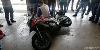 Cara angkat moge. 