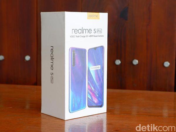 Unboxing Realme 5 Pro, Menggoda Lewat Spek & Kamera