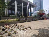 Suasana di depan gedung KPK