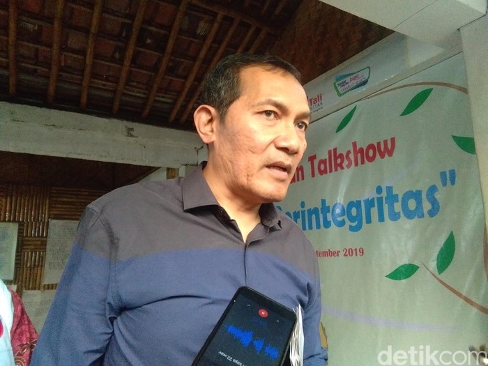 Wakil Ketua KPK periode 2015-2019, Saut Situmorang