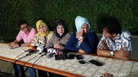 Saat mendengar isu Haedar yang disebut kurang kasih sayang, ratu dangdut itu bingung dan hanya bisa beristighfar. Foto: Pingkan/detikHOT