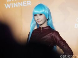 Ratu Cosplay Tebar Pesona di BSD, Senyumnya Bikin Meleleh!