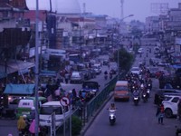 Curhat Pedagang Dikepung Pekatnya Kabut Asap