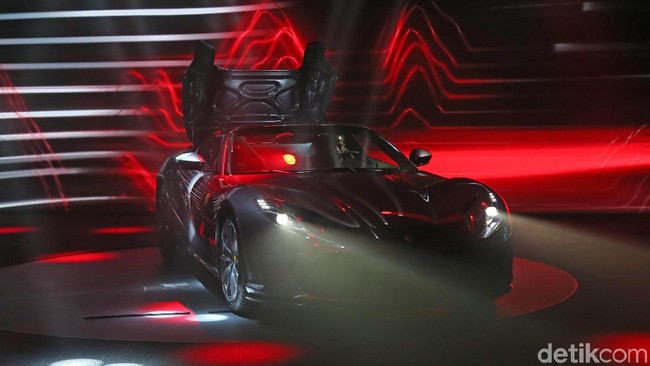 Ferrari 812 GTS, Mobil Atap Terbuka Paling Ngebut Ferrari 812 GTS, Mobil Atap Terbuka Paling Ngebut