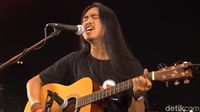 Begini Respons Orang Tua Mawang Disodori Lagu Kasih Sayang Absurd