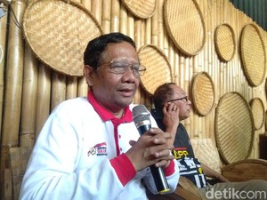 Mahfud Md Sarankan Jokowi Ajak Bicara Pimpinan KPK