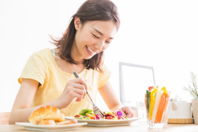 Jaga Tubuh Tetap Bugar dengan 5 Tips Makan Sehat Ini