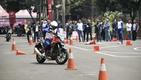 Agus menyarankan sebaiknya sebelum mengendarai moge pengendara lebih baik menguasai terlebih dahulu motor yang paling kecil untuk pemula. Foto: Dok. Wahana Makmur Sejati