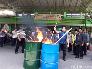 Ribuan Obat dan Jamu Sitaan Jemaah Haji Dimusnahkan