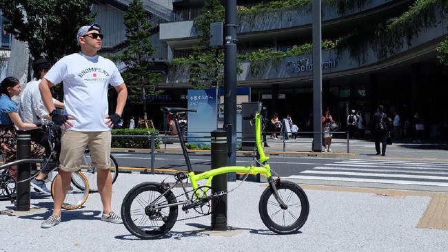 Kenapa Brompton? Ananda Mikola: Style dan Praktis