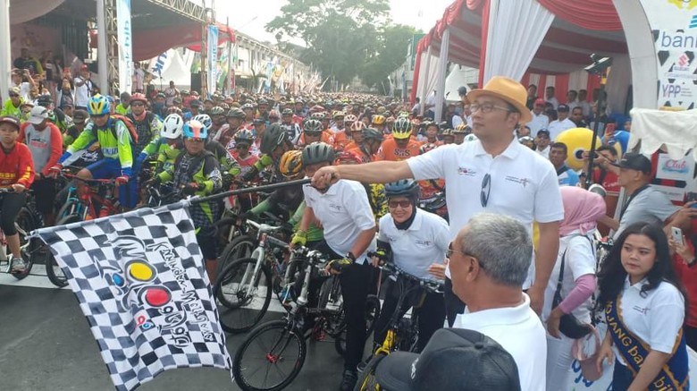 Hadiri Fun Bike Tour de Linggarjati, Ridwan Kamil Harapkan Ini Hadiri Fun Bike Tour de Linggarjati, Ridwan Kamil Harapkan Ini