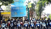 Rombongan memulai perjalanan dari Kantor PLN UIW Sumbar, rombongan molis ini pun mulai melaju ke arah taplau, tepatnya untuk mengunjungi SPLU (stasiun pengisian listrik umum) yang ada di pantai Cimpago. Foto: dok. PLN