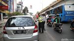 2 Minggu Ganjil Genap, Masih Ada Pengendara Kena Tilang