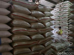 Jelang Akhir Tahun, Stok Beras di Jabar Melimpah