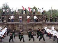 The Santri Tuai Kontroversi