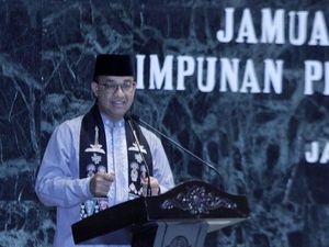 Anies Siapkan Bantuan untuk Pelajar Korban Kebakaran Jatinegara