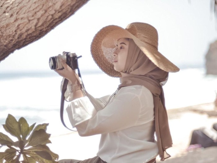 Viral Aghnia Melinda saat sedang pose. Foto: Twitter Jodohmu @MelindaAghnia Viral Aghnia Melinda saat sedang pose. Foto: Twitter Jodohmu @MelindaAghnia