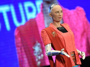 India, AS hingga Australia Lebih Percaya Robot Ketimbang Manusia