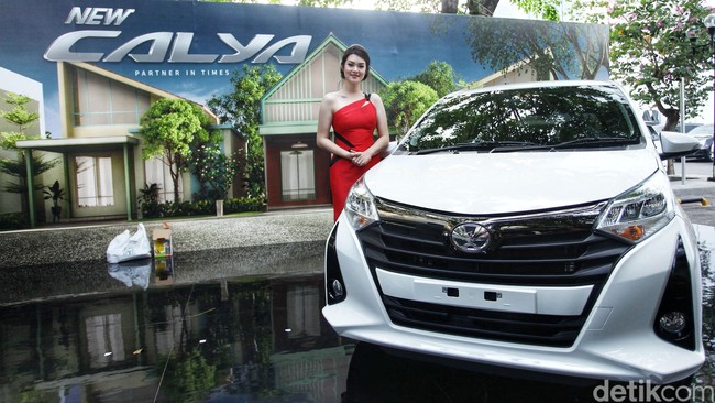 Pajak Sedan Setara Avanza Cs, Harga Mobil Murah Makin Mahal