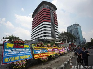 Polda Metro Siapkan 10 Ribu Personel Amankan Aksi di DPR dan KPK