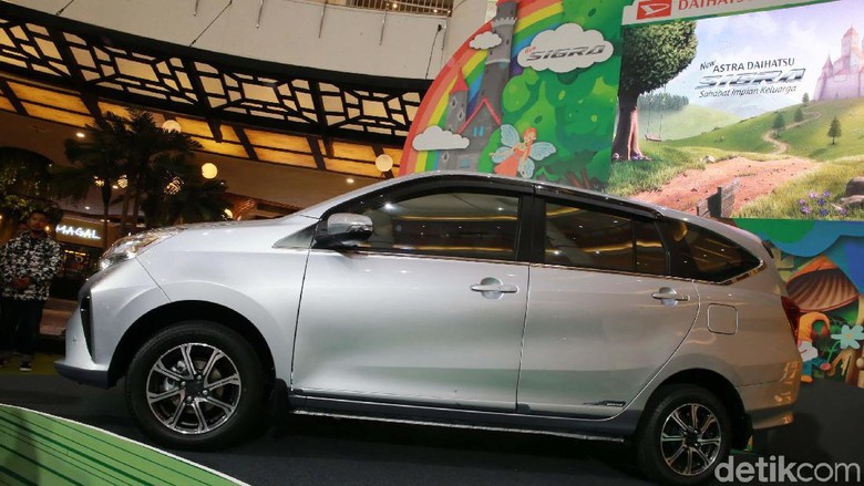 Daihatsu Sigra Foto: Ari Saputra Daihatsu Sigra Foto: Ari Saputra