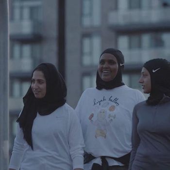 Pertamakali, Tim Basket Sediakan Jilbab Khsusus untuk Atlet Berhijab