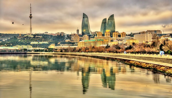Laut Kaspia dikelilingi oleh Rusia, Kazakstan, Turkmenistan, Azerbaijan dan Iran. Danau ini menjadi pembatas negara Asia dengan Eropa. (iStock) Laut Kaspia dikelilingi oleh Rusia, Kazakstan, Turkmenistan, Azerbaijan dan Iran. Danau ini menjadi pembatas negara Asia dengan Eropa. (iStock)