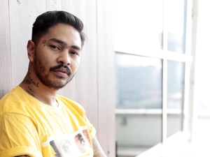 Dikira Gay, Onadio Leonardo Kerap Diajak Kenalan Pria Six Pack