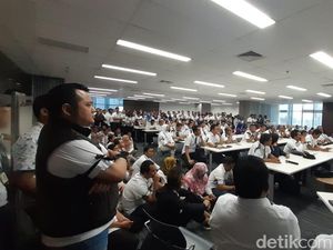 Ratusan Karyawan Sriwijaya Air Kumpul di Kantor Pusat, Ada Apa?