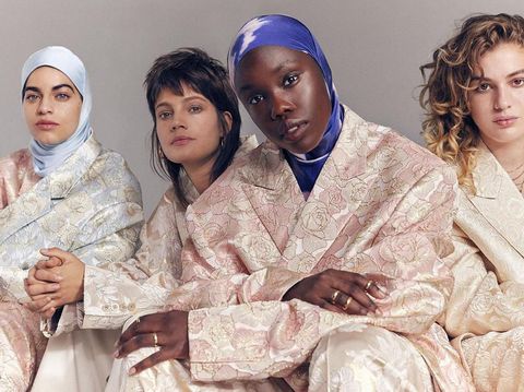Ini Hijabers Kulit Hitam Pertama yang Masuk Top 20 Holand's Next Top Model