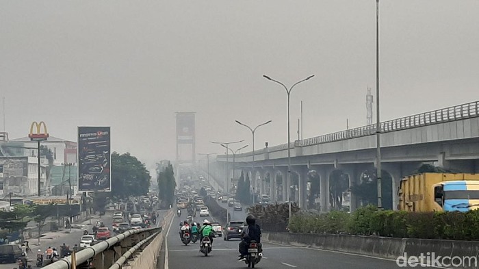 Foto: Kabut asap selimuti Palembang, Senin (19/9/2019) (Raja Adil Siregar/detikcom) Foto: Kabut asap selimuti Palembang, Senin (19/9/2019) (Raja Adil Siregar/detikcom)