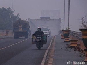 Penerbangan Amburadul Imbas Kabut Asap, Penumpang Dapat Ganti Rugi?