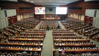 Kelima pimpinan baru KPK tersebut disahkan dalam rapat paripurna DPR yang dipimpin oleh Fahri Hamzah.