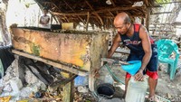 Berbeda dengan arak Bali, sopi dibuat dari fermentasi enau atau aren. Proses pembuatannya pun makan waktu panjang (Ari Saputra/detikcom)