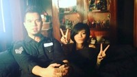 Tiga pernah mengunggah foto bersama Ahmad Dhani. Dok. Instagram/tigawat