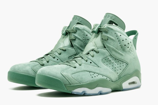 Nike Air Jordan juga pernah merilis koleksi sneakers berkolaborasi dengan rapper Macklemore. Harga sepatu Macklemore x Air Jordan 6 mencapai US$ 25 ribu atau sekitar Rp 349 juta. Foto: Istimewa