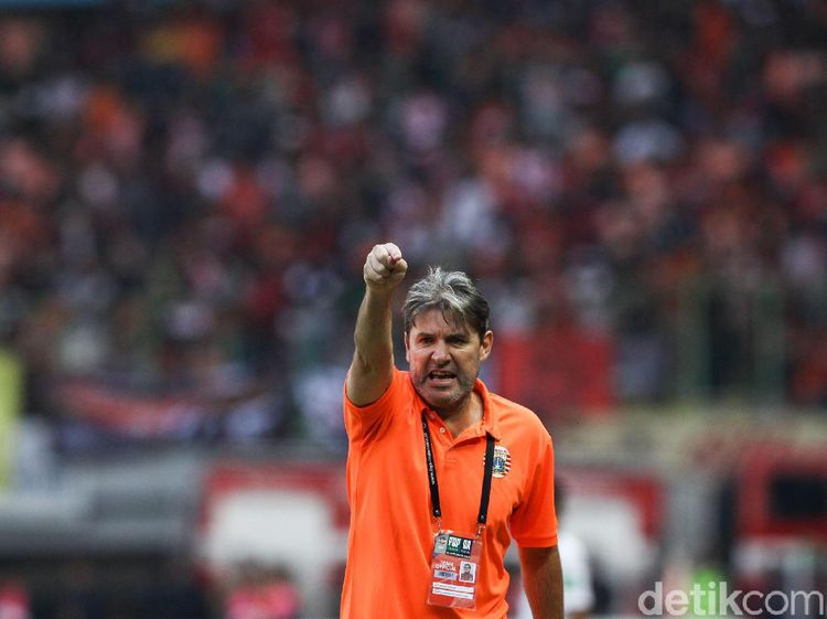 Rupa-rupa Ekspresi Julio Banuelos Lolos dari Lubang Jarum