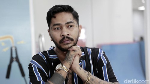 Onadio Leonardo saat berkunjung ke kantor detikcom.