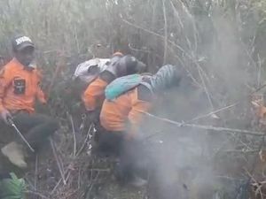 Kembali Muncul Asap di Lereng Gunung Merbabu