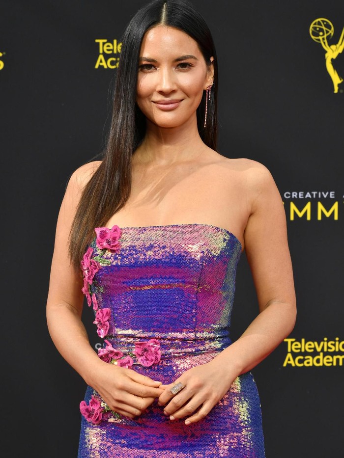 Olivia Munn LOS ANGELES, CALIFORNIA - SEPTEMBER 15: Olivia Munn attends the 2019 Creative Arts Emmy Awards on September 15, 2019 in Los Angeles, California. (Photo by Amy Sussman/Getty Images)