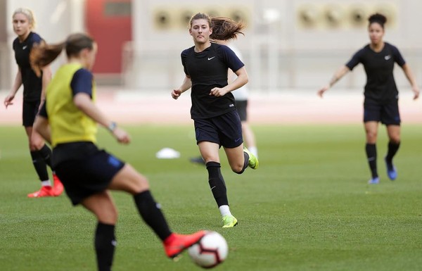 Hannah Blundell merupakan pemain berposisi sebagai bek di Chelsea FC Women dan timnas wanita Inggris (Instagram/hanblundell) Hannah Blundell merupakan pemain berposisi sebagai bek di Chelsea FC Women dan timnas wanita Inggris (Instagram/hanblundell)