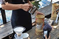 Ketika Kopi Menjadi Terang Dalam Kegelapan