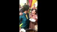 Viral Video Ibu-Ibu Rebutan Rendang, Netizen : Lagi Syuting Sinetron Kali 