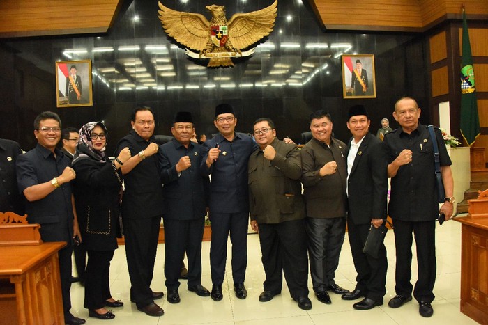 Harapan Gubernur Jabar ke DPRD Terbaru